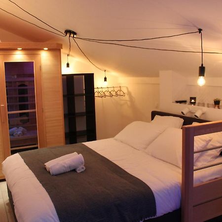 Le Logis Du Bien-Etre, Balneo & Sauna Dans Chambre ヴェルトゥ エクステリア 写真